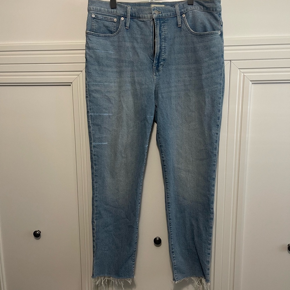 Madewell Blue Ankle Cropped Jeans with Frayed Hem